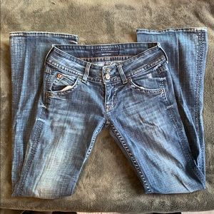 HUDSON SIGNATURE MIDRISE BOOTCUT JEAN size 25